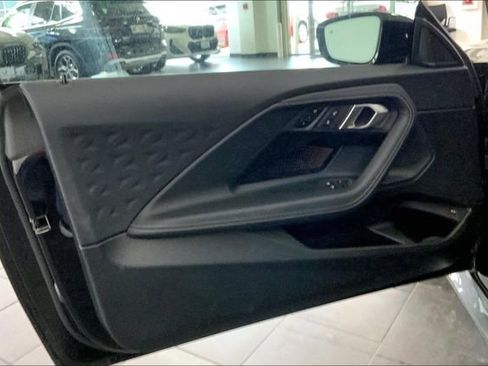 Used 2024 BMW 230i Coupe w/ Convenience Package RWD image 10