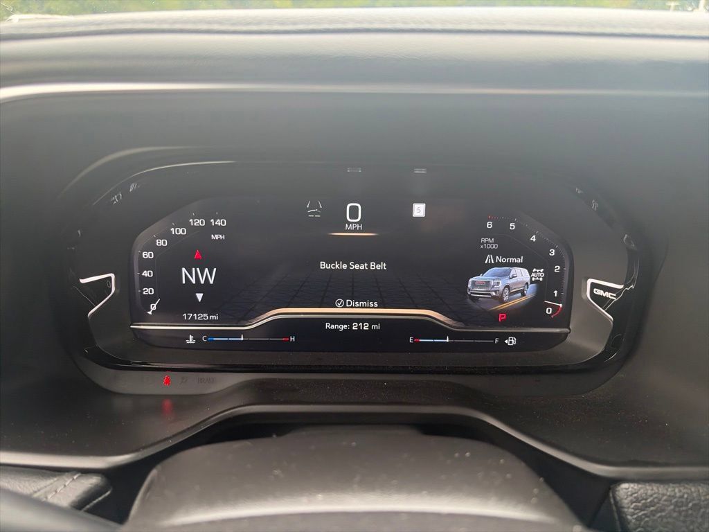 Used 2024 GMC Yukon XL Denali AWD/4WD image 25