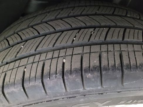 Used 2019 Ford Escape SE image 23