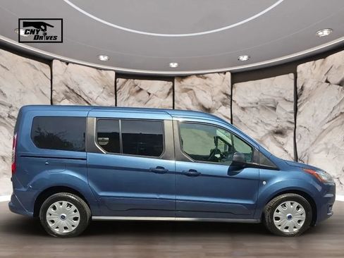 Used 2019 Ford Transit Connect XLT FWD image 4