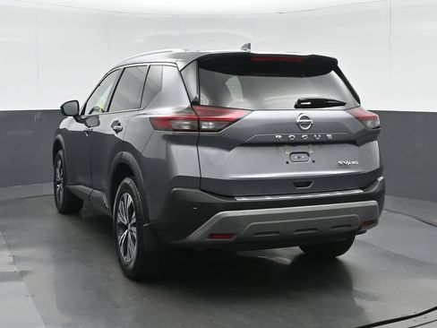 Used 2021 Nissan Rogue SV w/ Premium Package AWD/4WD image 5