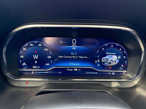 Used 2024 Chevrolet Tahoe RST w/ Luxury Package AWD/4WD image 16