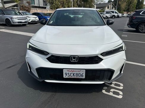 Used 2025 Honda Civic Sport image 6