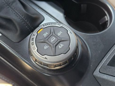 Used 2024 Ford Bronco Wildtrak AWD/4WD image 29