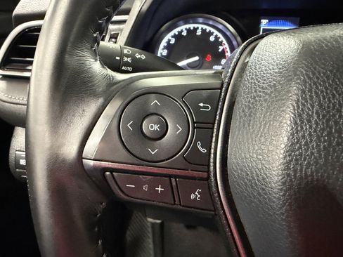 Used 2022 Toyota Camry SE FWD image 15