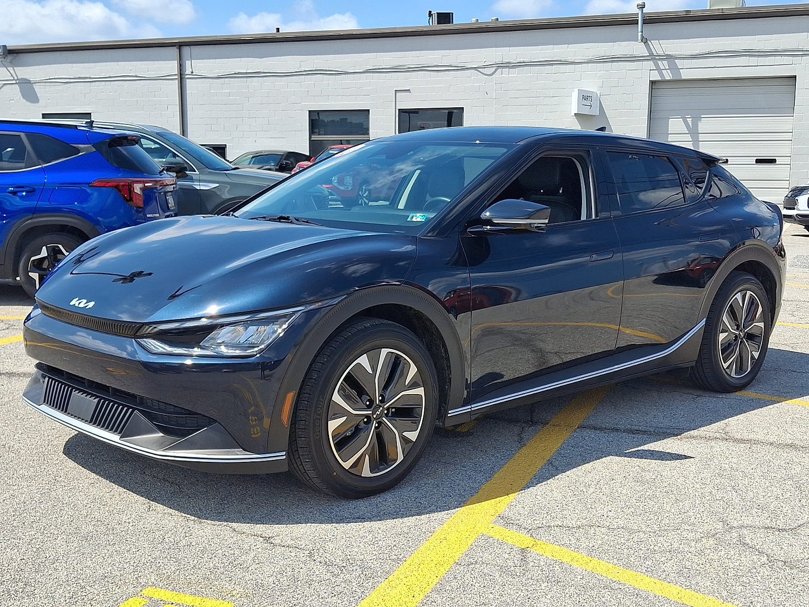 Certified 2024 Kia EV6 Light AWD/4WD image 6