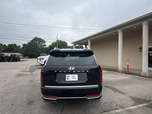 New 2026 Hyundai Palisade Calligraphy FWD image 7