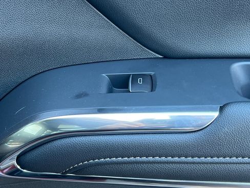 Certified 2025 Chevrolet Traverse High Country w/ LPO, Floor Liner Package image 7