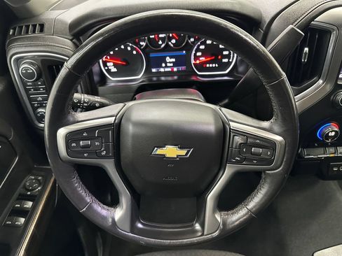 Used 2021 Chevrolet Silverado 1500 LT AWD/4WD image 24