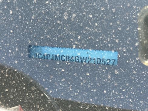 Used 2016 Jeep Cherokee Latitude AWD/4WD image 4