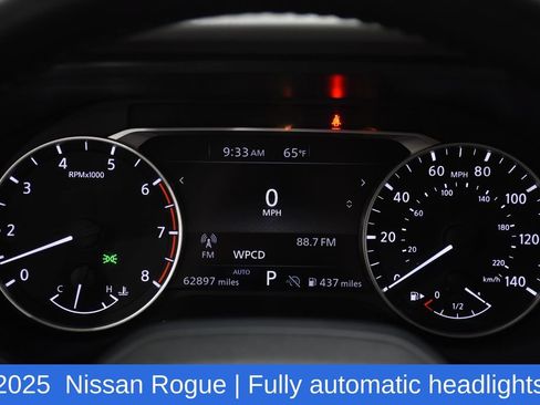 Used 2025 Nissan Rogue SV AWD/4WD image 13
