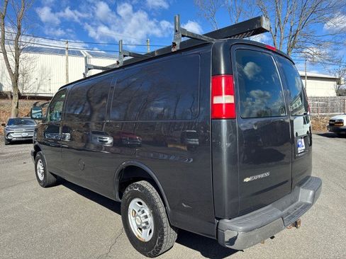 Used 2014 Chevrolet Express 3500 w/ Chrome Appearance Package image 3