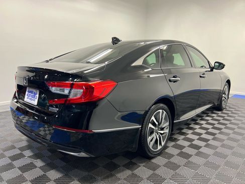 Used 2018 Honda Accord Touring image 12