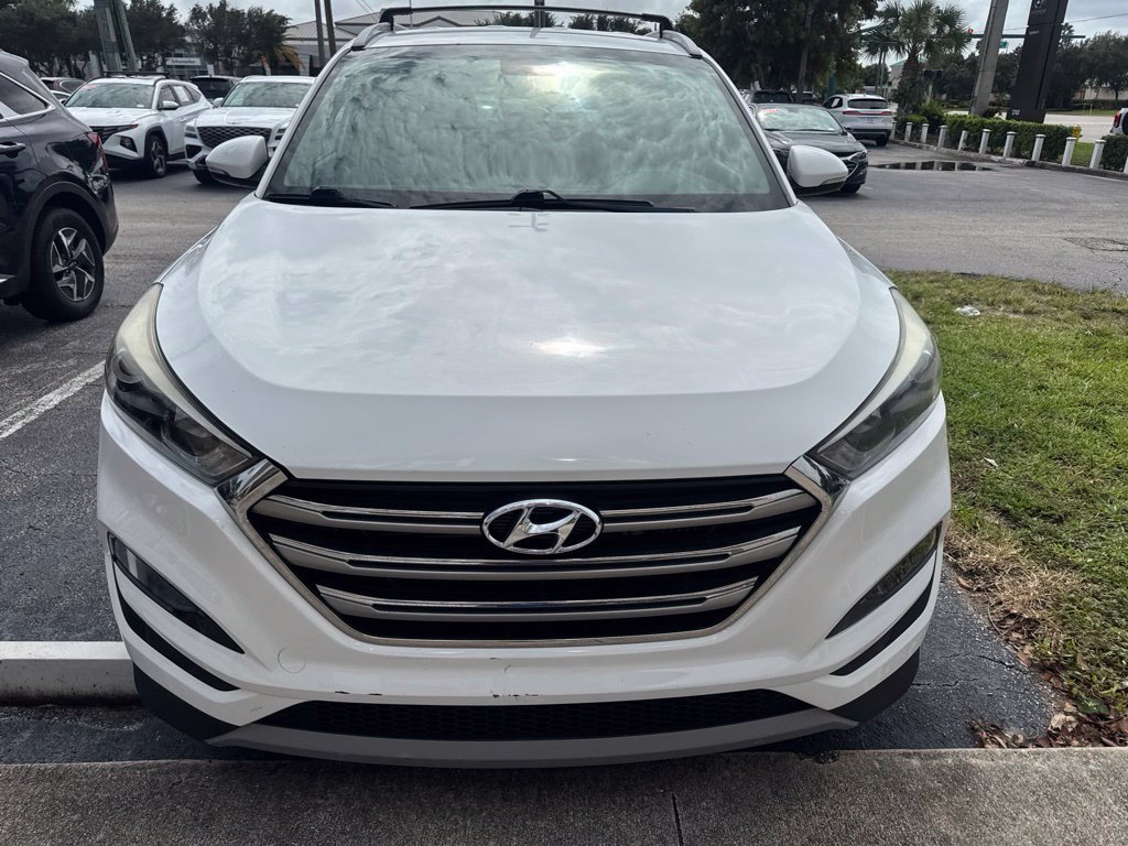Used 2017 Hyundai Tucson Limited FWD image 2