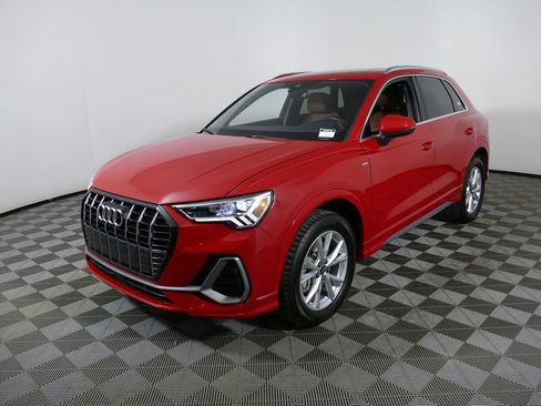 Used 2025 Audi Q3 2.0T Premium AWD/4WD image 7