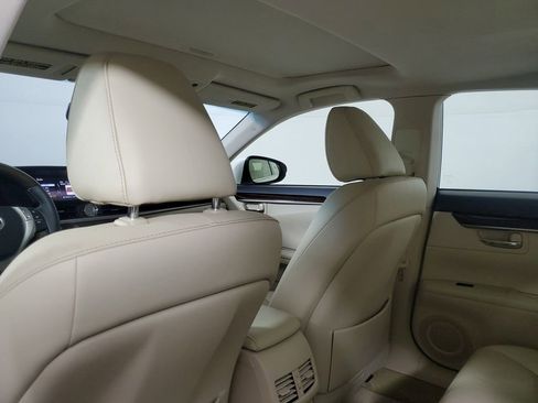 Used 2015 Lexus ES 350 w/ Premium Package FWD image 9