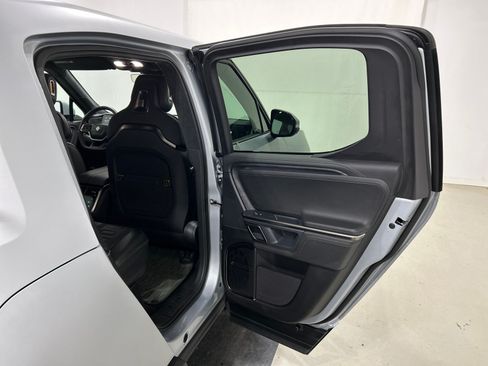 Used 2024 Rivian R1T Adventure AWD/4WD image 19