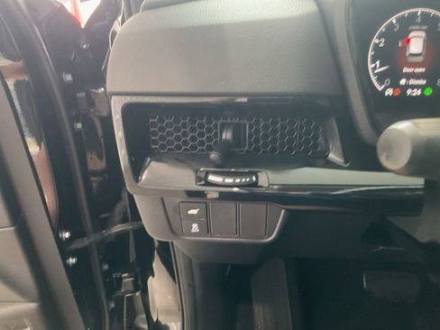 Certified 2025 Honda CR-V EX-L image 9