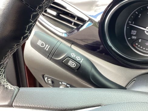Used 2020 Buick Encore GX Essence image 18