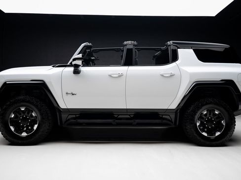 Used 2024 GMC Hummer EV 2X w/ Extreme Off-Road Package AWD/4WD image 20