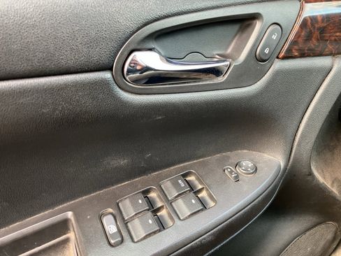 Used 2015 Chevrolet Impala Limited LS image 20