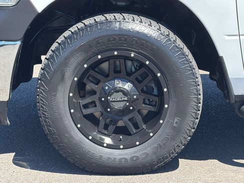 Used 2014 RAM 1500 ST w/ SXT Appearance Group AWD/4WD image 25
