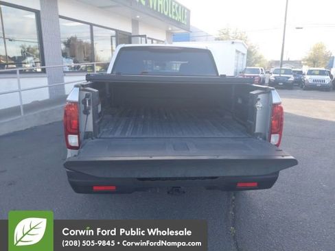 Used 2018 Honda Ridgeline RTL-T image 6