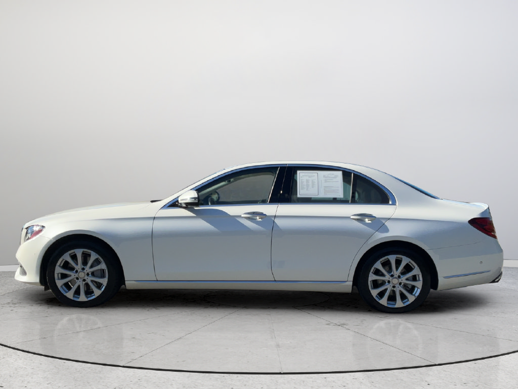 Used 2017 Mercedes-Benz E 300 image 9