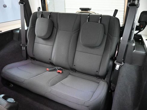 Used 2023 Jeep Wrangler Willys image 17