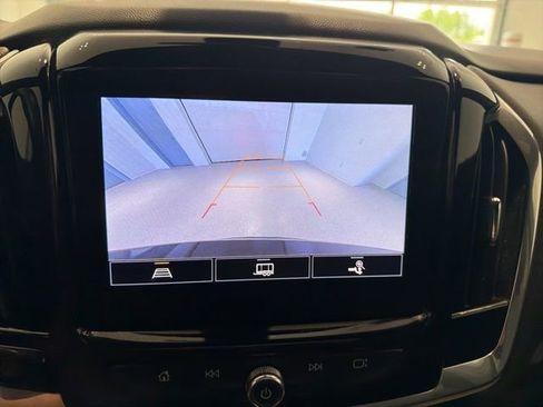 Certified 2023 Chevrolet Traverse LT w/ LPO, Floor Liner Package AWD/4WD image 21