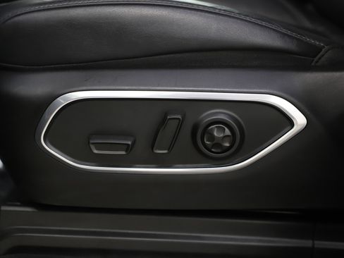 Used 2024 Jeep Wagoneer Series II image 32