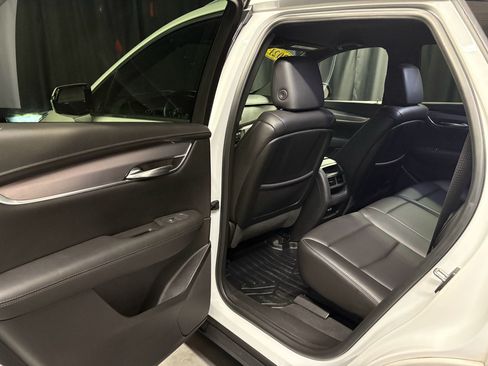 Used 2021 Cadillac XT5 Luxury FWD image 21