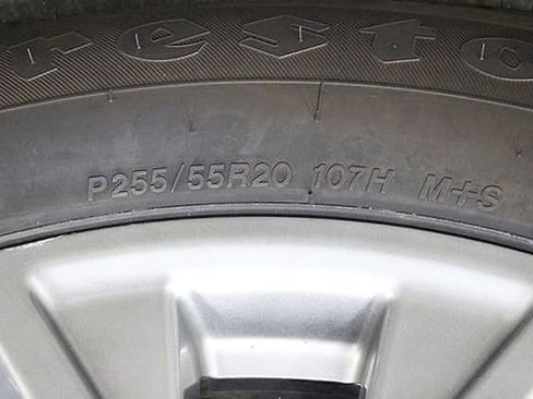 Used 2024 Ford Explorer Limited AWD/4WD image 39