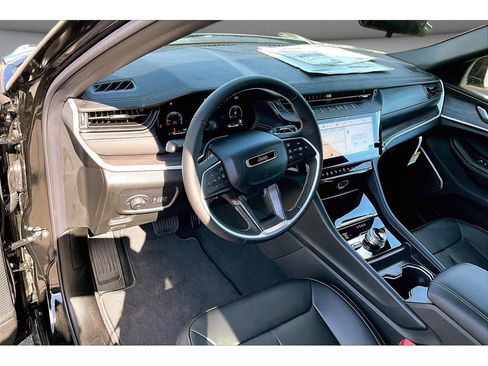 New 2026 Jeep Grand Cherokee L Limited AWD/4WD image 7