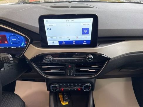 Used 2021 Ford Escape SEL w/ Technology Package image 22