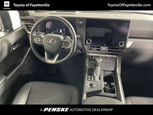 Used 2025 Lexus GX 550 550 Premium+ image 5