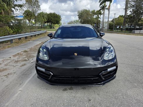 Used 2021 Porsche Panamera Turbo S image 8
