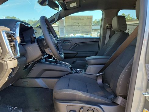 New 2025 GMC Canyon Elevation w/ Convenience Package image 18