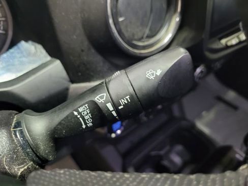 Used 2016 Toyota Tacoma TRD Sport w/ Towing Package image 34