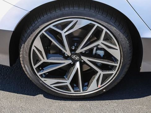 New 2025 Hyundai Ioniq 6 SEL image 11