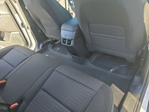 New 2026 Chevrolet Equinox LT image 11