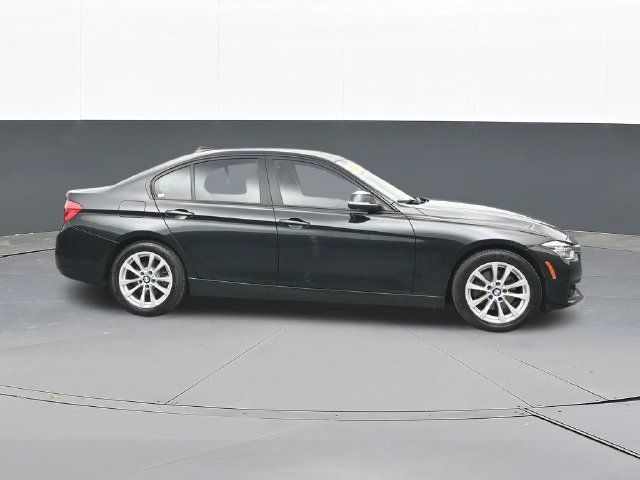 Used 2018 BMW 320i xDrive Sedan AWD/4WD image 18