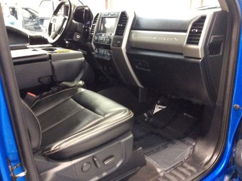 Used 2021 Ford F350 Lariat w/ Chrome Package image 10