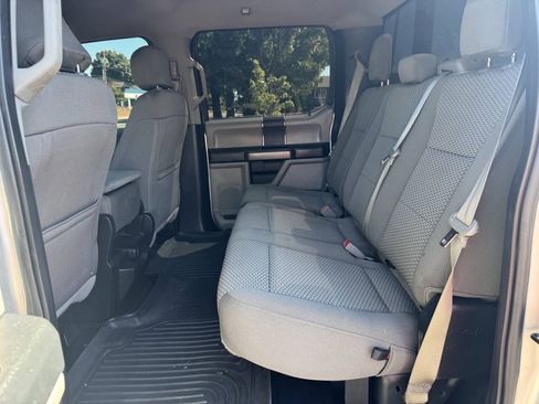 Used 2019 Ford F350 XLT w/ Camper Package AWD/4WD image 8