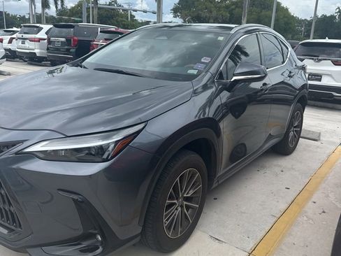 Used 2023 Lexus NX 250 FWD w/ Towing Package (2000 Lbs) image 9