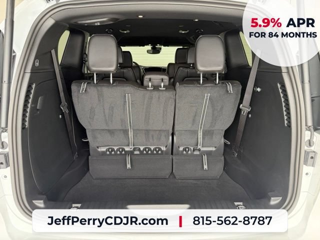 New 2027 Chrysler Pacifica Select AWD/4WD image 30