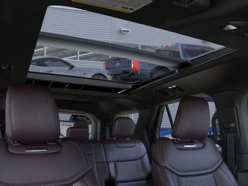 New 2026 Ford Explorer Platinum image 22