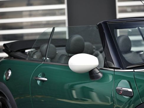 Used 2023 MINI Cooper S image 3