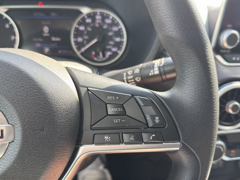 Used 2023 Nissan Sentra SV FWD image 30