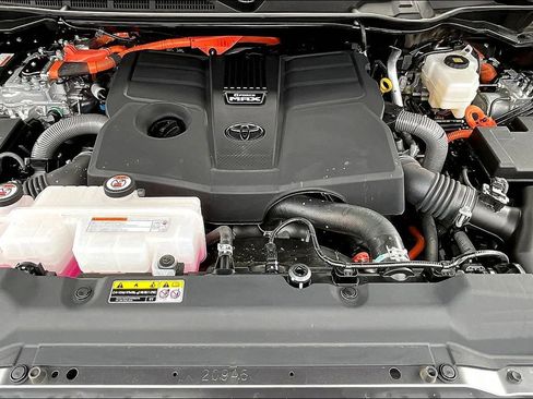 Used 2024 Toyota Sequoia Capstone image 34